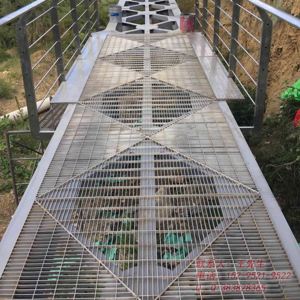 Rejilla triangular combinada no estándar de Ingeniería